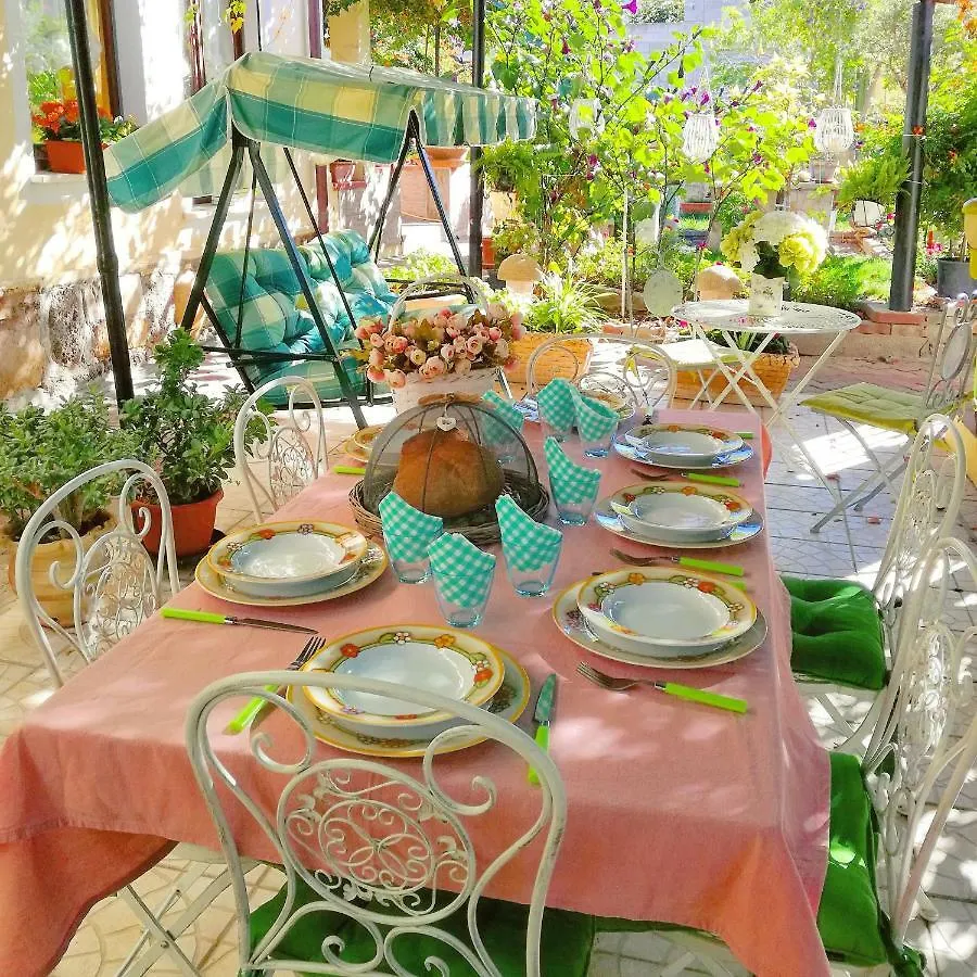 B&B Il Giardino Da Pina Tuili 0*,  İtalya